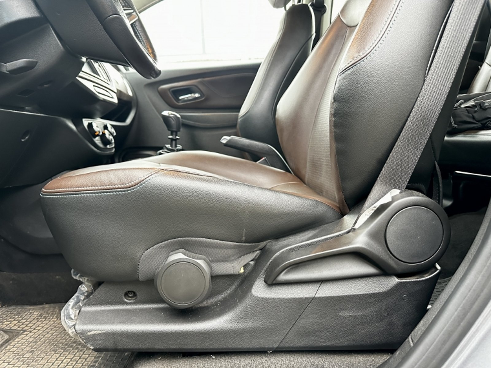 Chevrolet SPIN 1.8 MT 2021 - Imagen 16 de 18