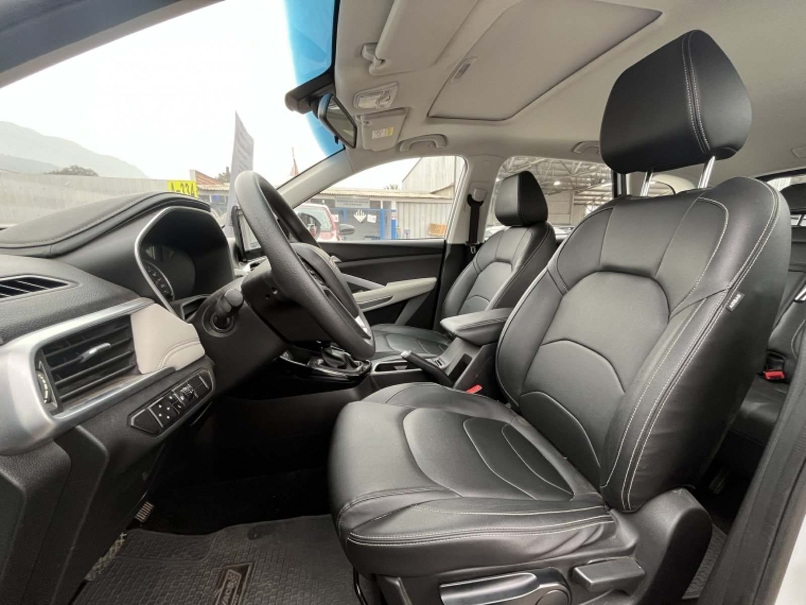 CHEVROLET CAPTIVA LTZ AT 2023 - Imagen 14 de 20
