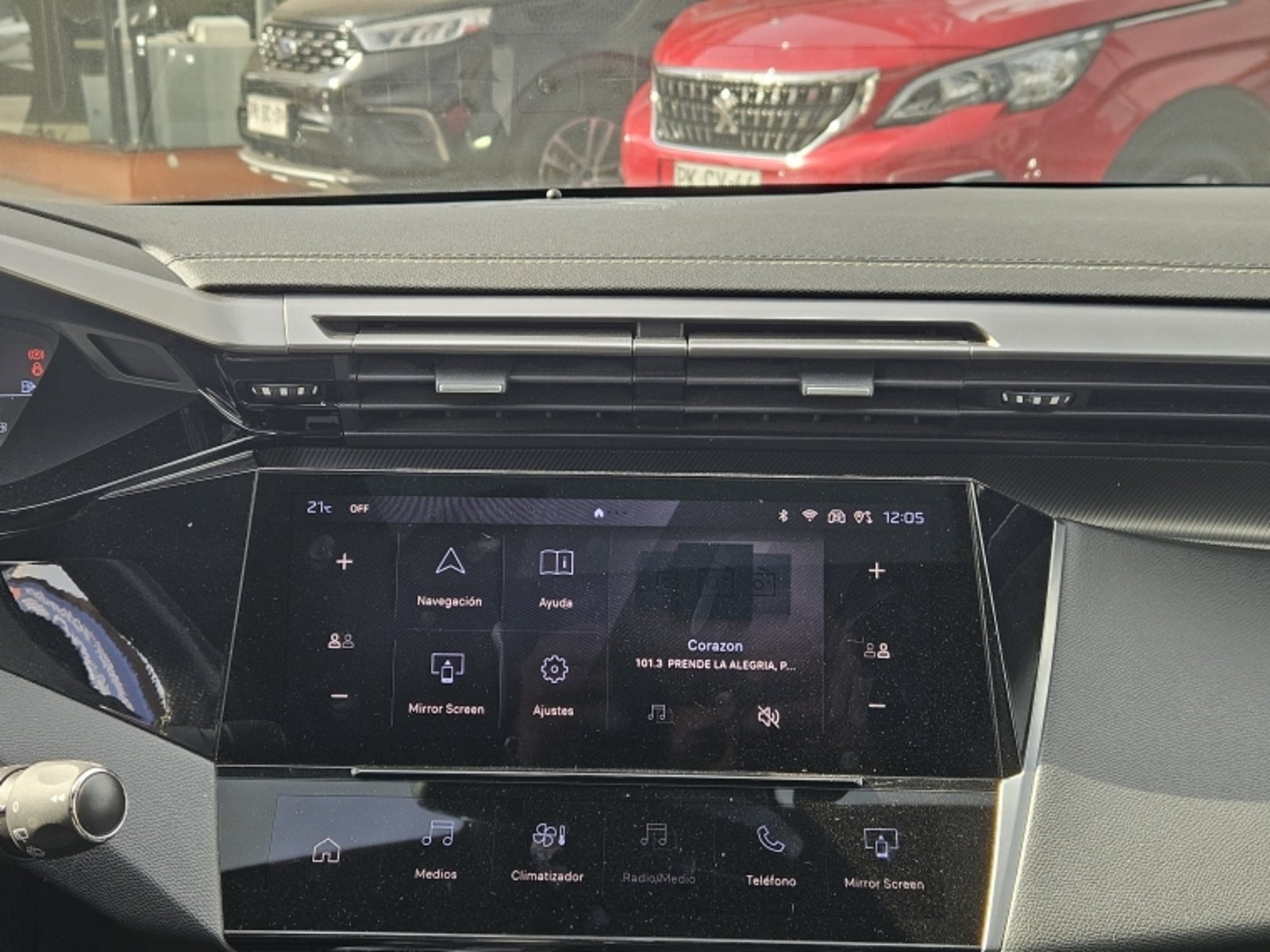 PEUGEOT 308 PURETECH 1.2 GT AUT 2022 - Imagen 8 de 20