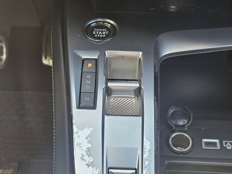 Peugeot 308 308 PURETECH 1.2 AUT 2022 - Imagen 12 de 20