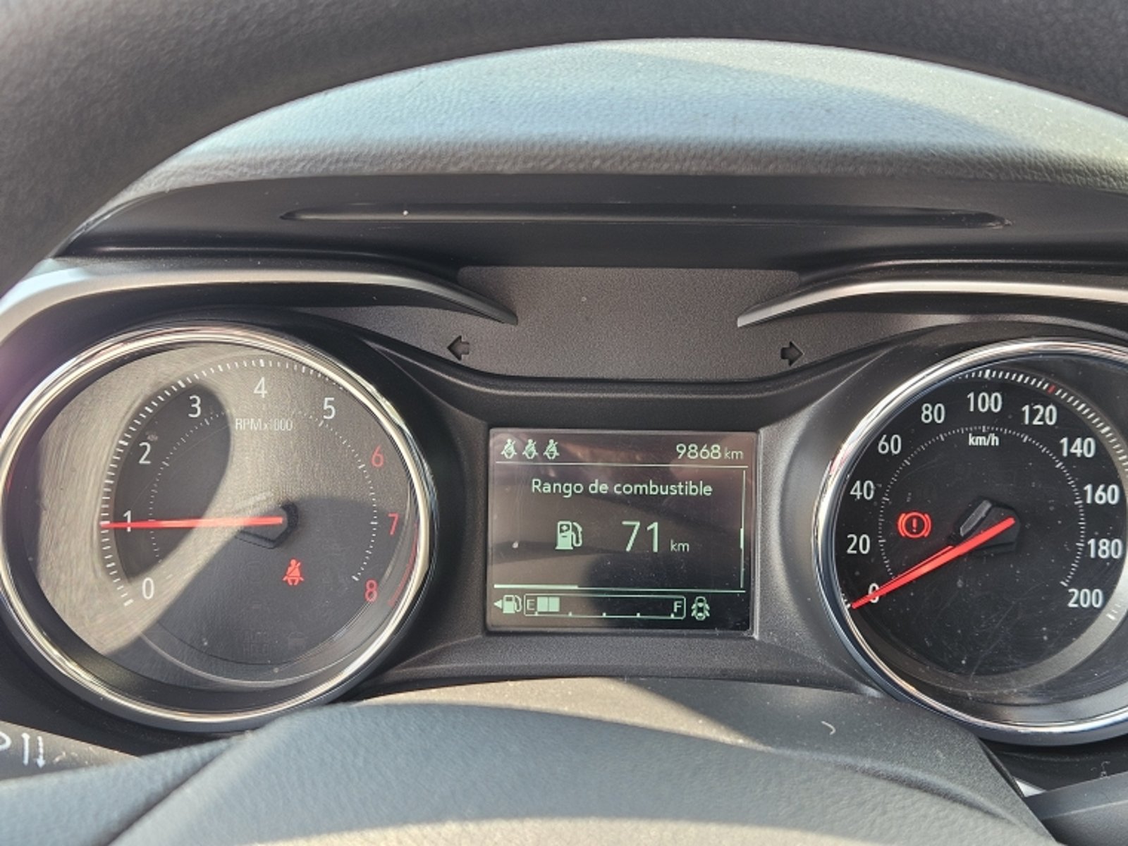 CHEVROLET TRACKER 1.2 LTZ P2 MT 2024 - Imagen 17 de 20