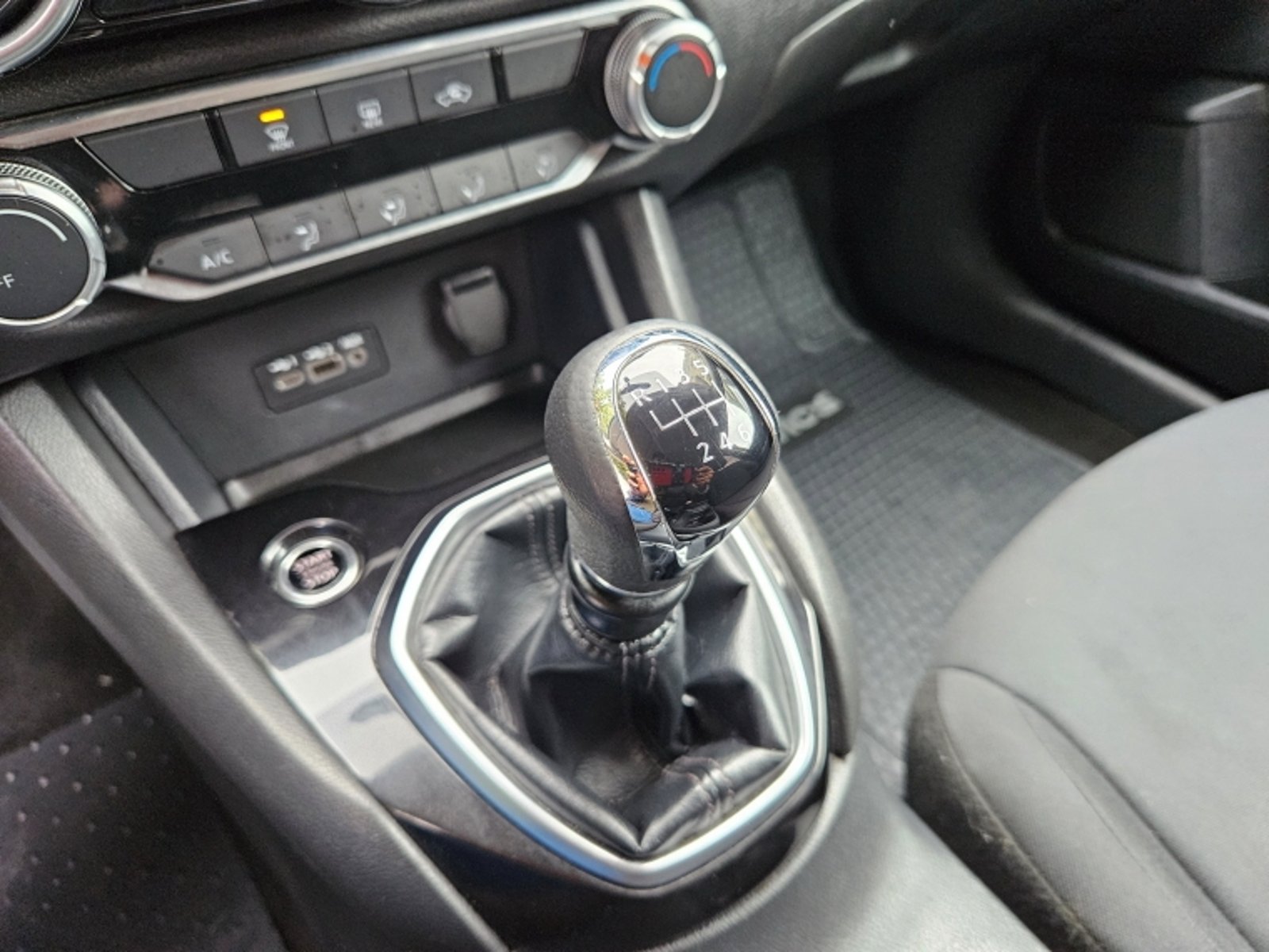 Nissan SENTRA 2.0 ADVANCE  MT 2022 - Imagen 19 de 20