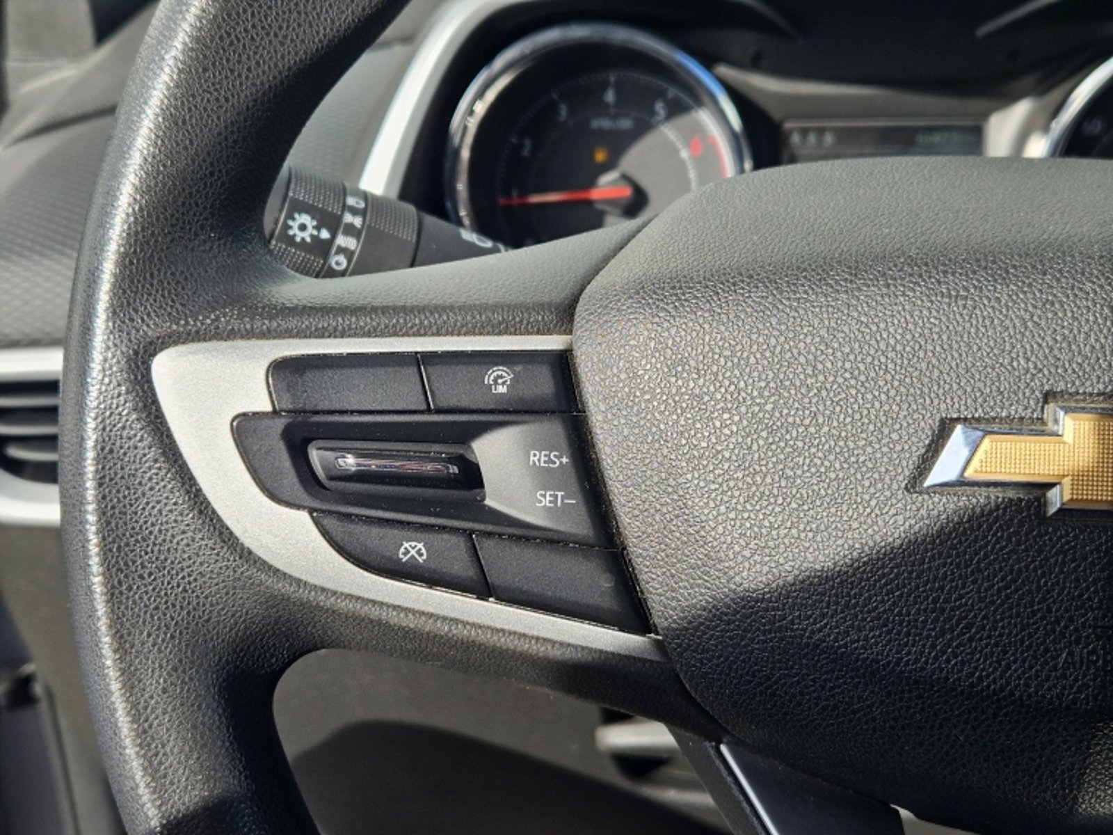 CHEVROLET TRACKER LS MT 2023 - Imagen 16 de 20