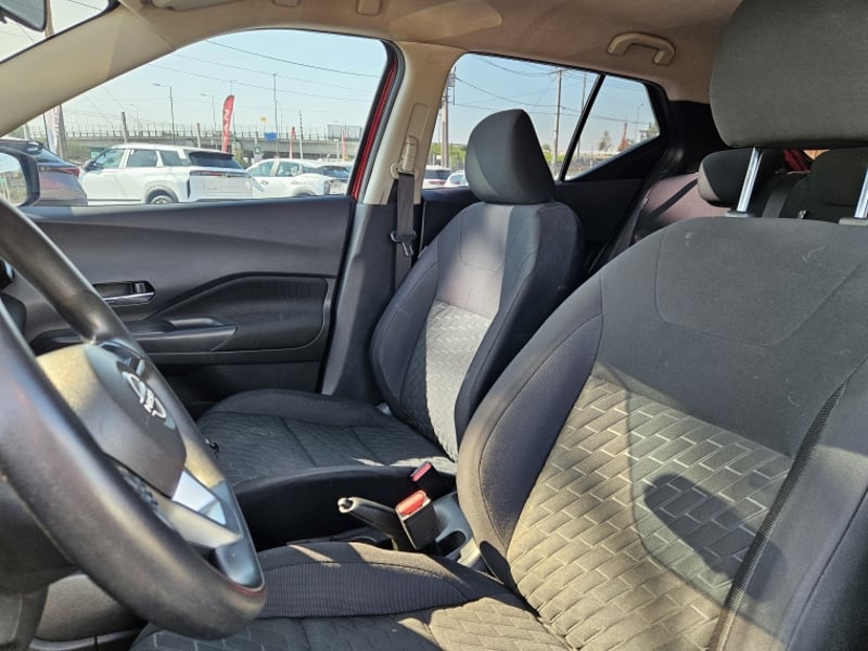 Nissan KICKS 1.6 SENSE MT 2023 - Imagen 14 de 19