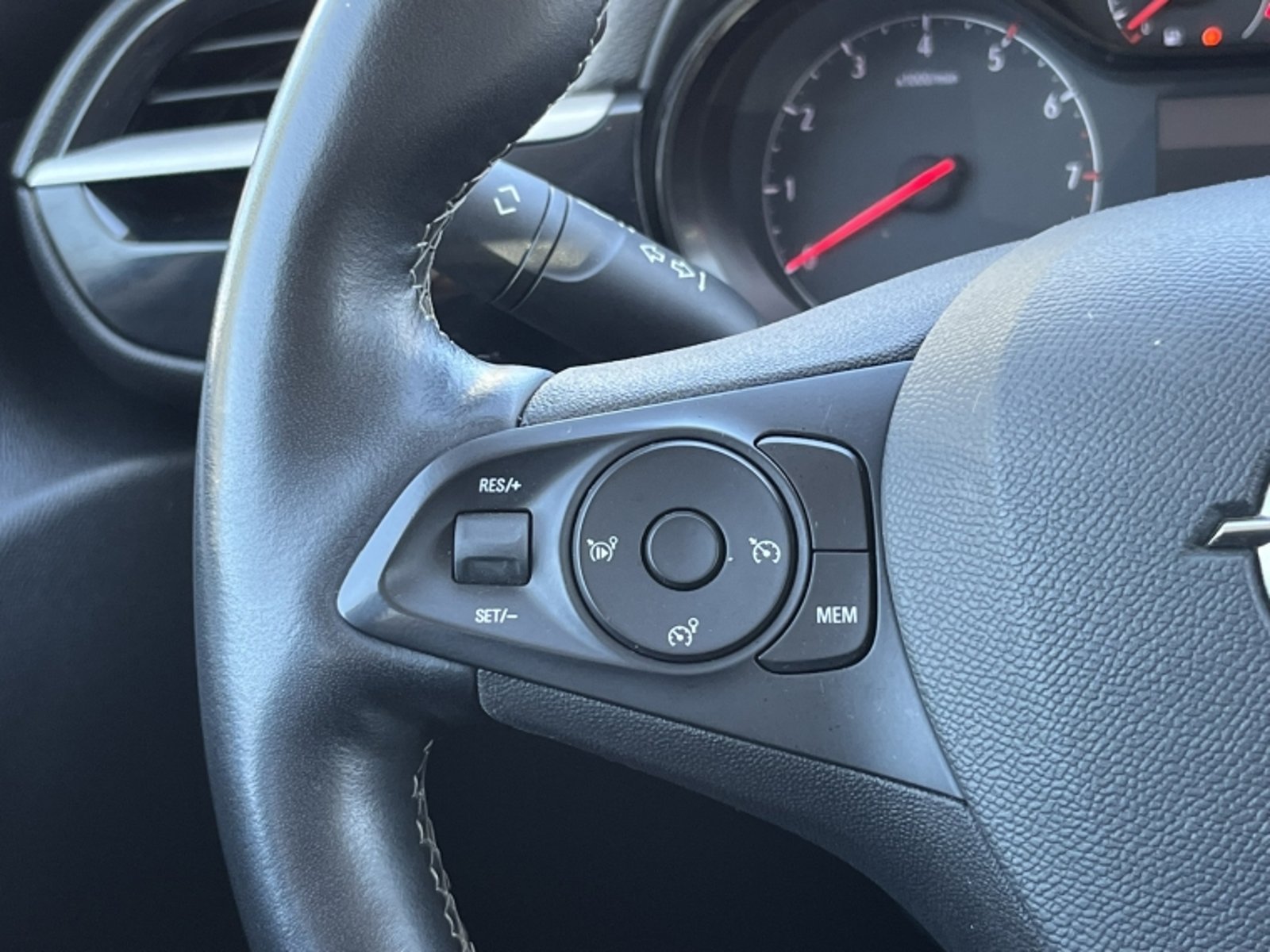 OPEL CORSA CORSA TD 100 1.5 2023 - Imagen 15 de 20