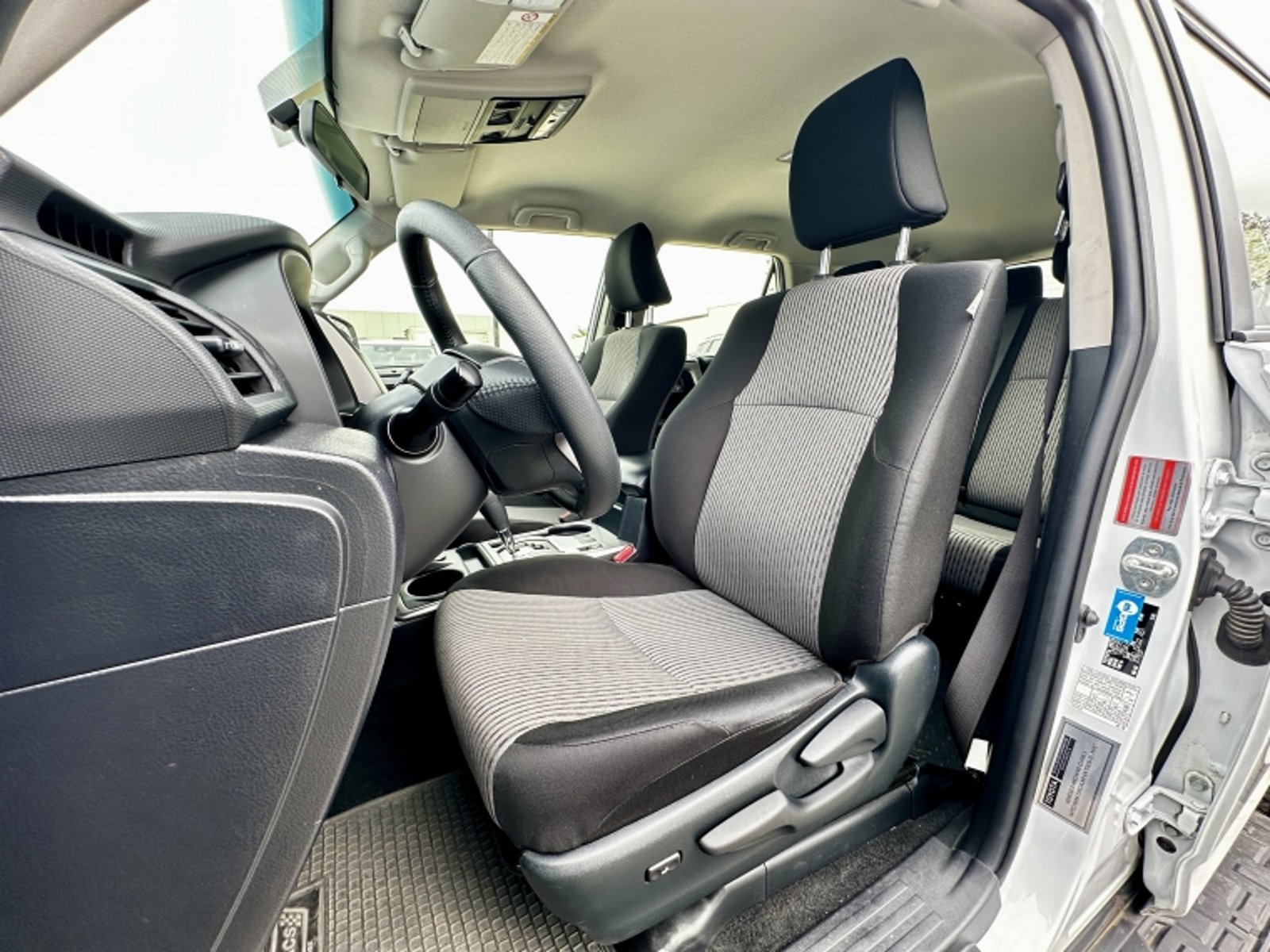 TOYOTA 4RUNNER 4.0  SR5  AT  4X4 2024 - Imagen 9 de 20