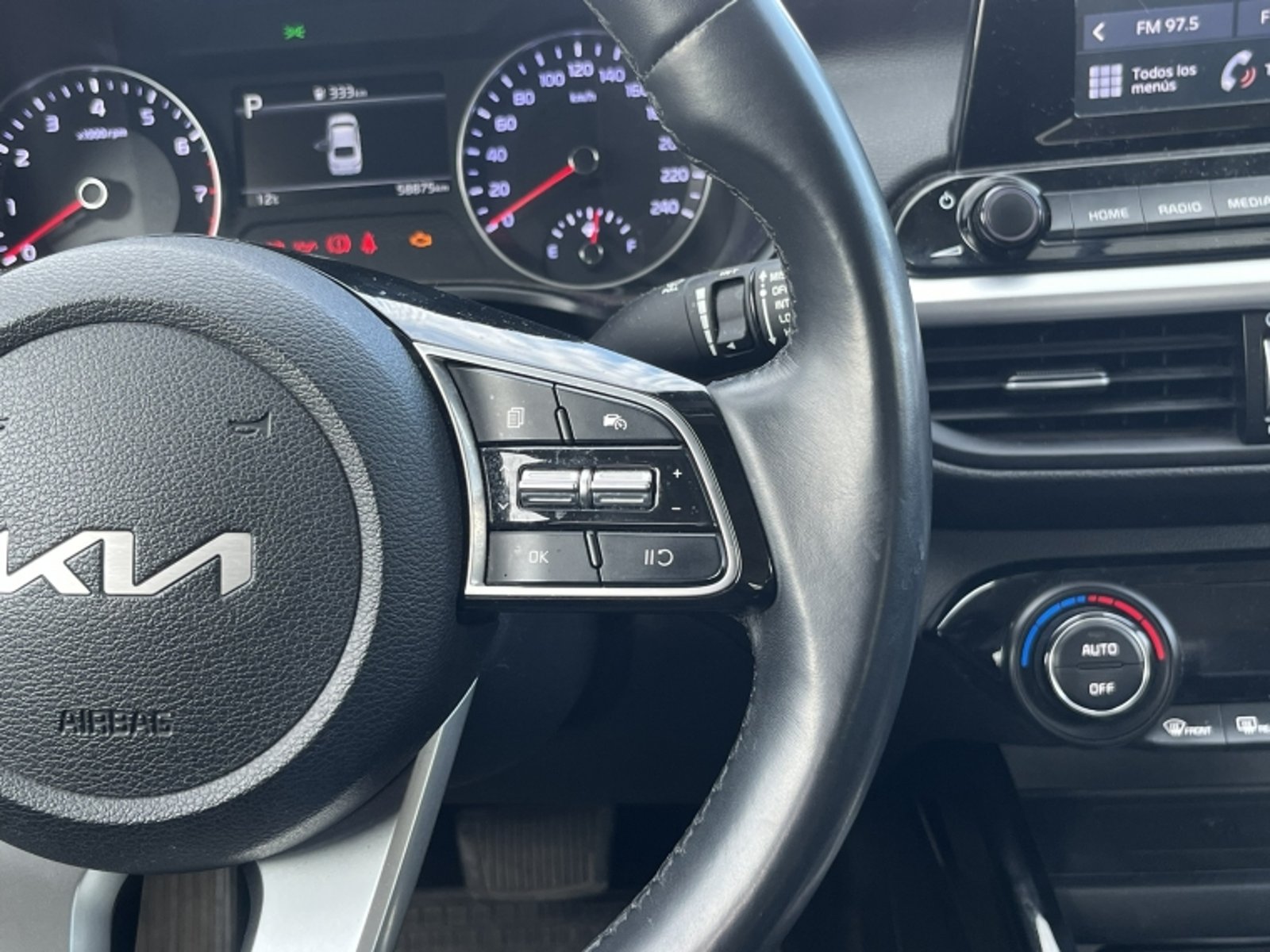 KIA CERATO EX 1.6L 6AT FULL 2022 - Imagen 19 de 20