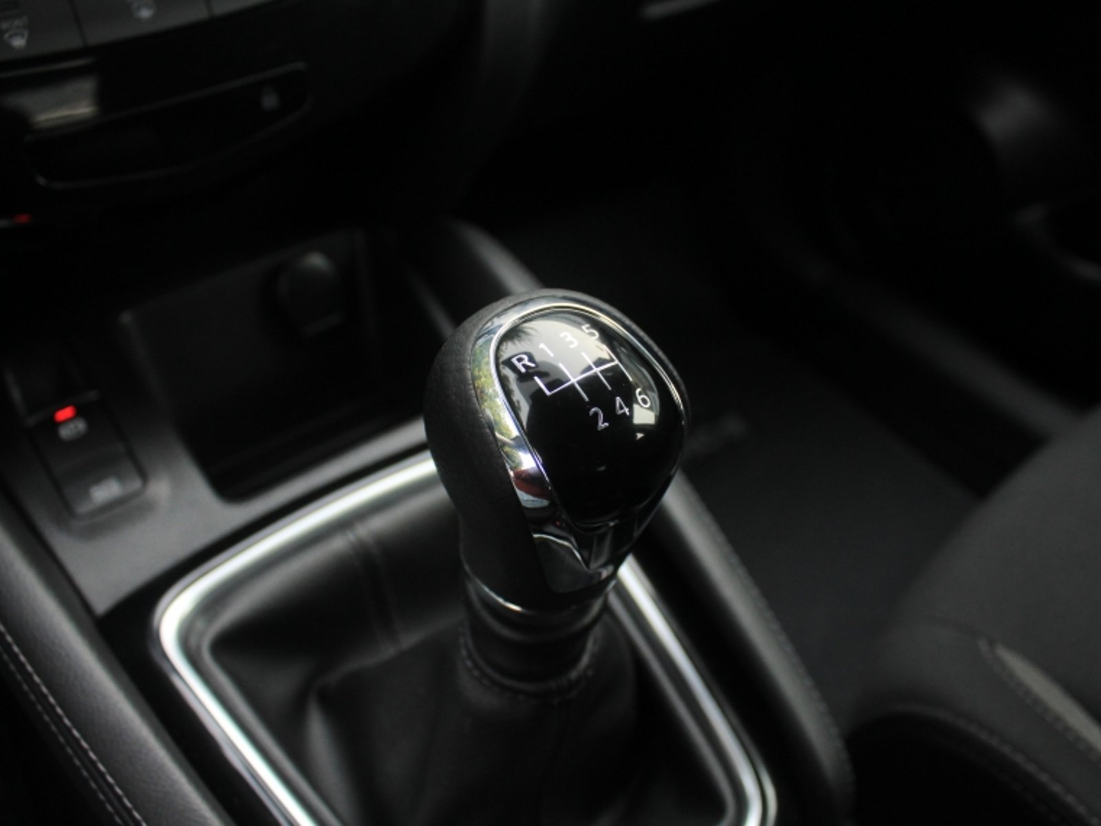 NISSAN QASHQAI 2.0 ADVANCE MT 2021 - Imagen 14 de 17