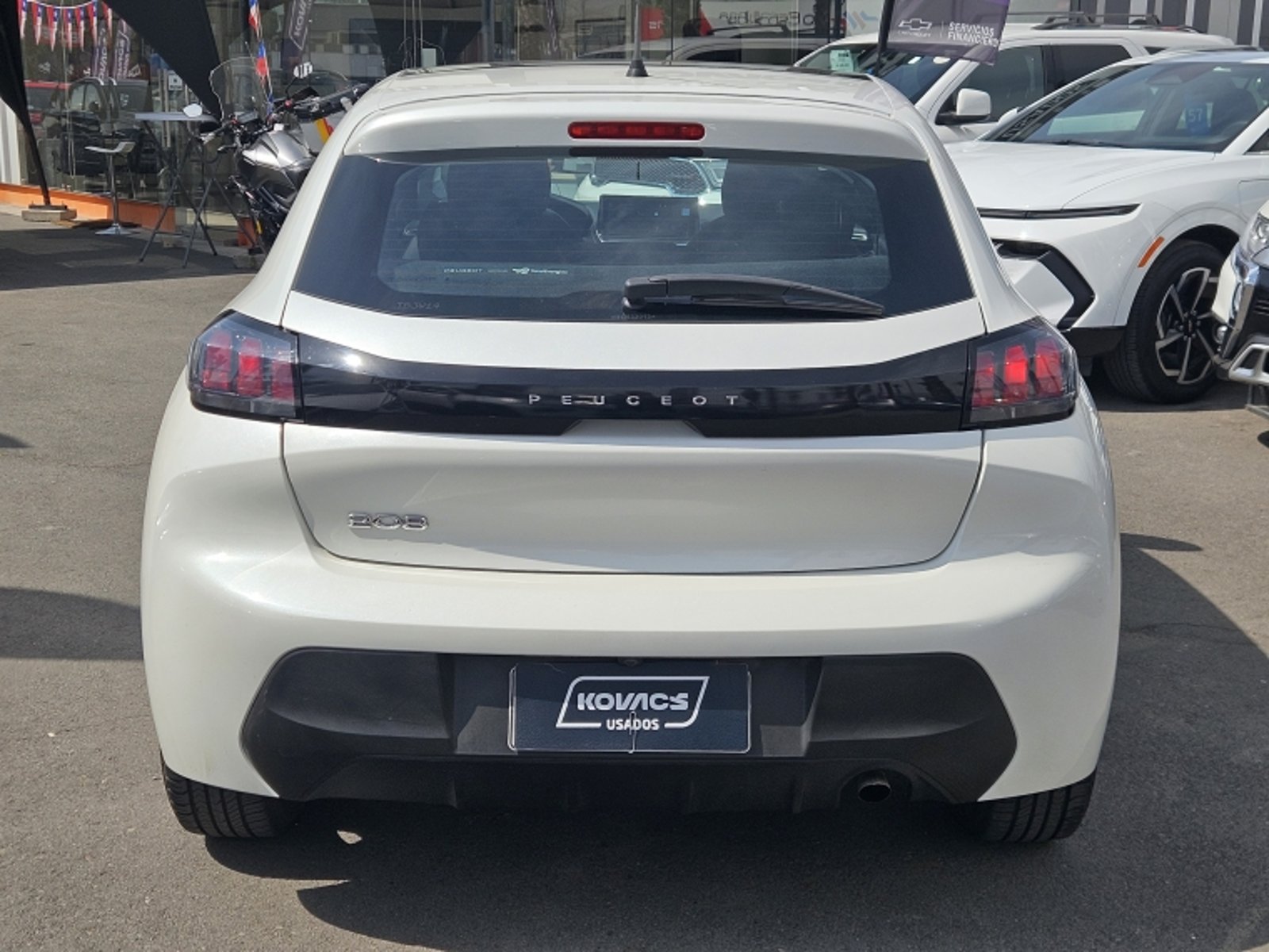 Peugeot 208 STYLE PURETECH 75 1.2 2024 - Foto 5 de 20