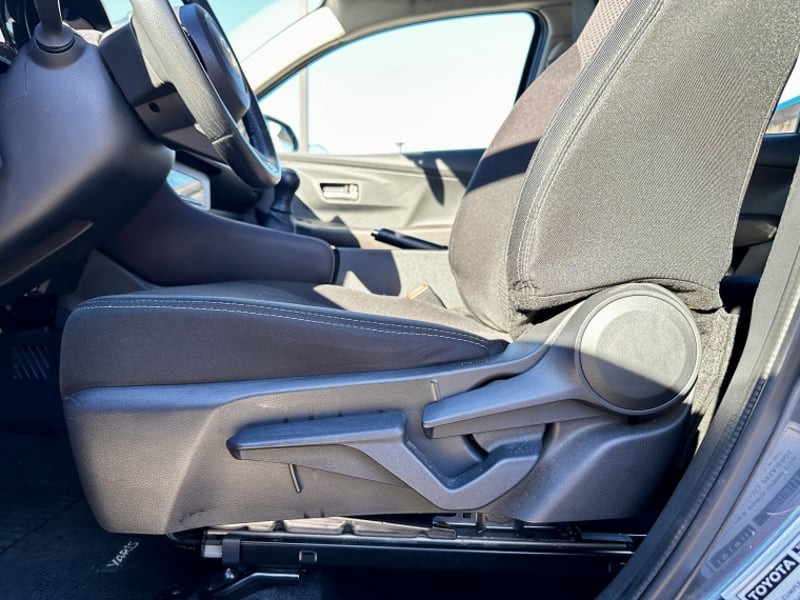 Toyota YARIS 1.5 E SEDAN MT 2023 - Imagen 16 de 18