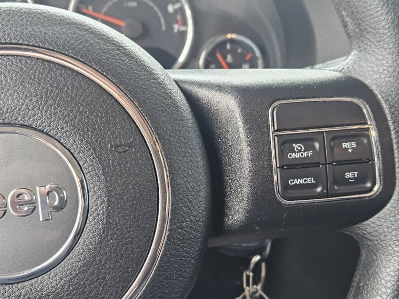Jeep WRANGLER WRANGLER SPORT 4X4 3.6 AUT 2017 - Imagen 17 de 20