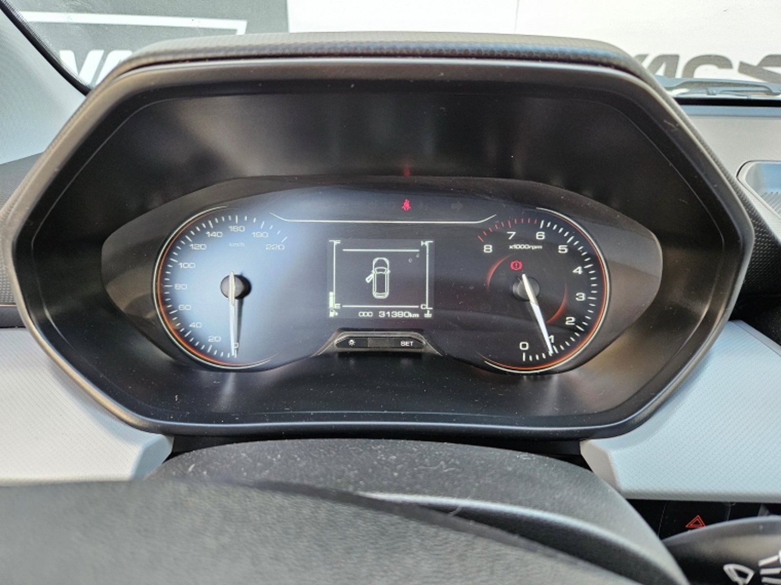 Chevrolet SAIL 1.5 HB LTZ MT 2025 - Imagen 16 de 18