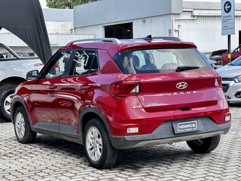 Hyundai VENUE 1.6 QX PLUS MT 2021 - Imagen 7 de 18