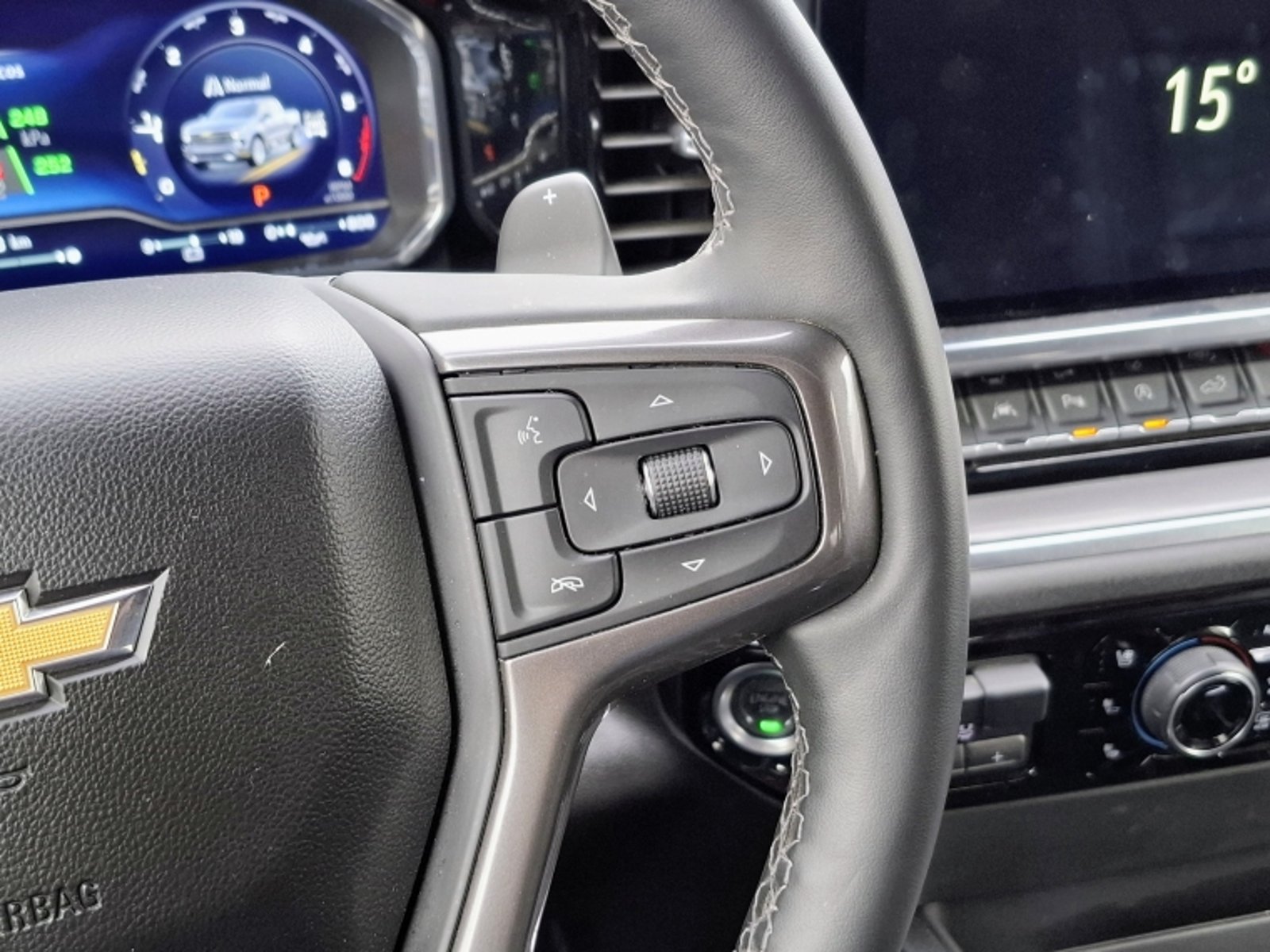 CHEVROLET SILVERADO HIGH COUNTRY 2025 - Imagen 14 de 20