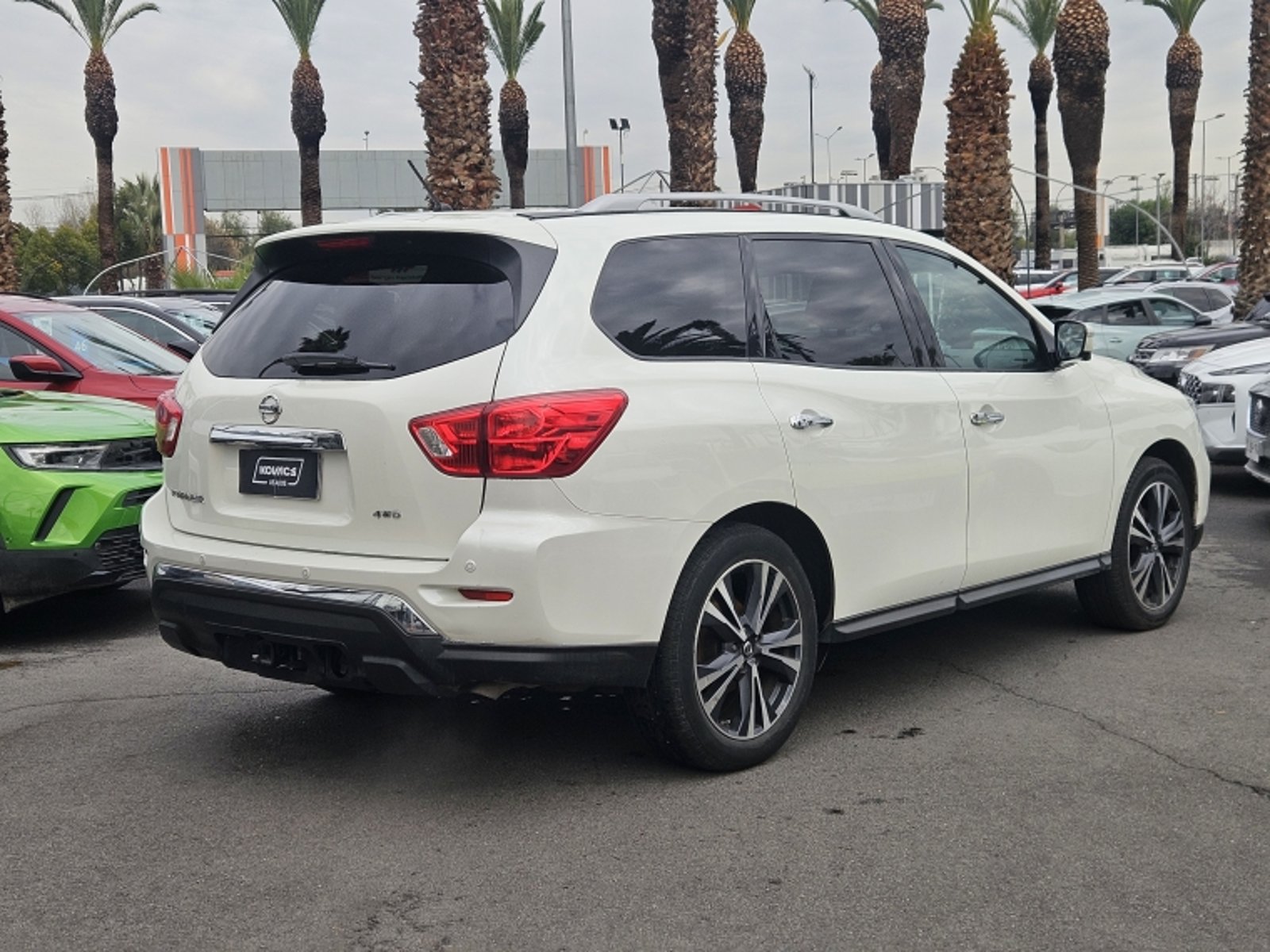Nissan PATHFINDER 4X4 3.5 AUT CVT EXCLUCIVE 2018 - Foto 4 de 20