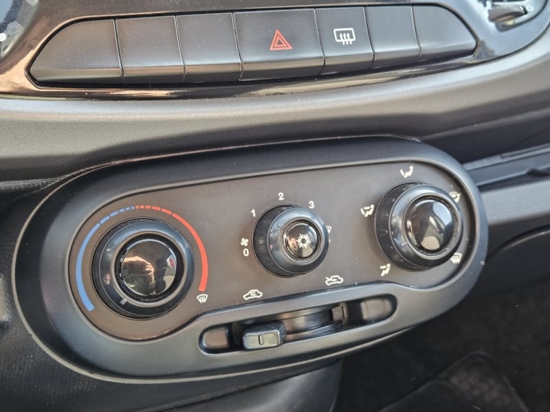 Fiat UNO UNO WAY HB 1.4 2019 - Imagen 19 de 20