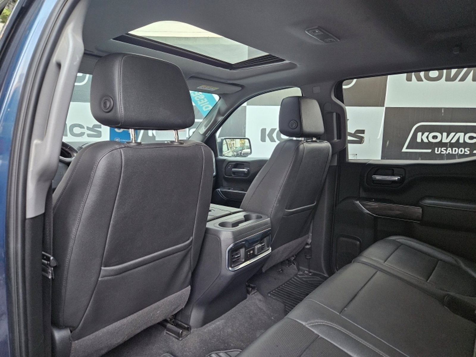 CHEVROLET SILVERADO 3.0  CC LTZ AT  4X4  DIESEL 2022 - Imagen 8 de 18