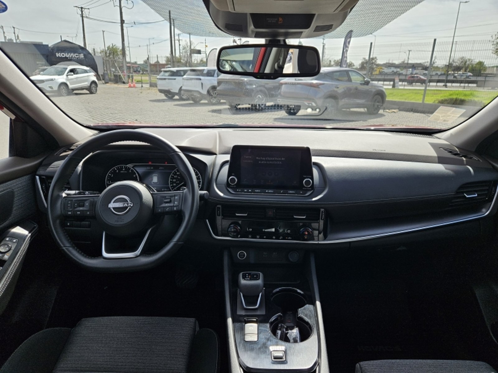 NISSAN X-TRAIL ADVANCE 3ROW AT 2.5 2024 - Imagen 9 de 20