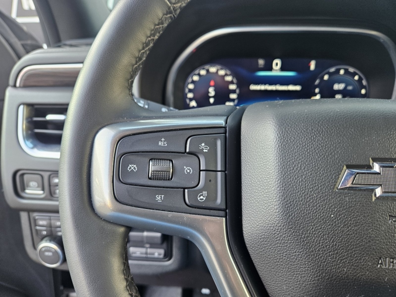 CHEVROLET TAHOE 5.3 Z71 AT 4X4 2024 - Imagen 17 de 20