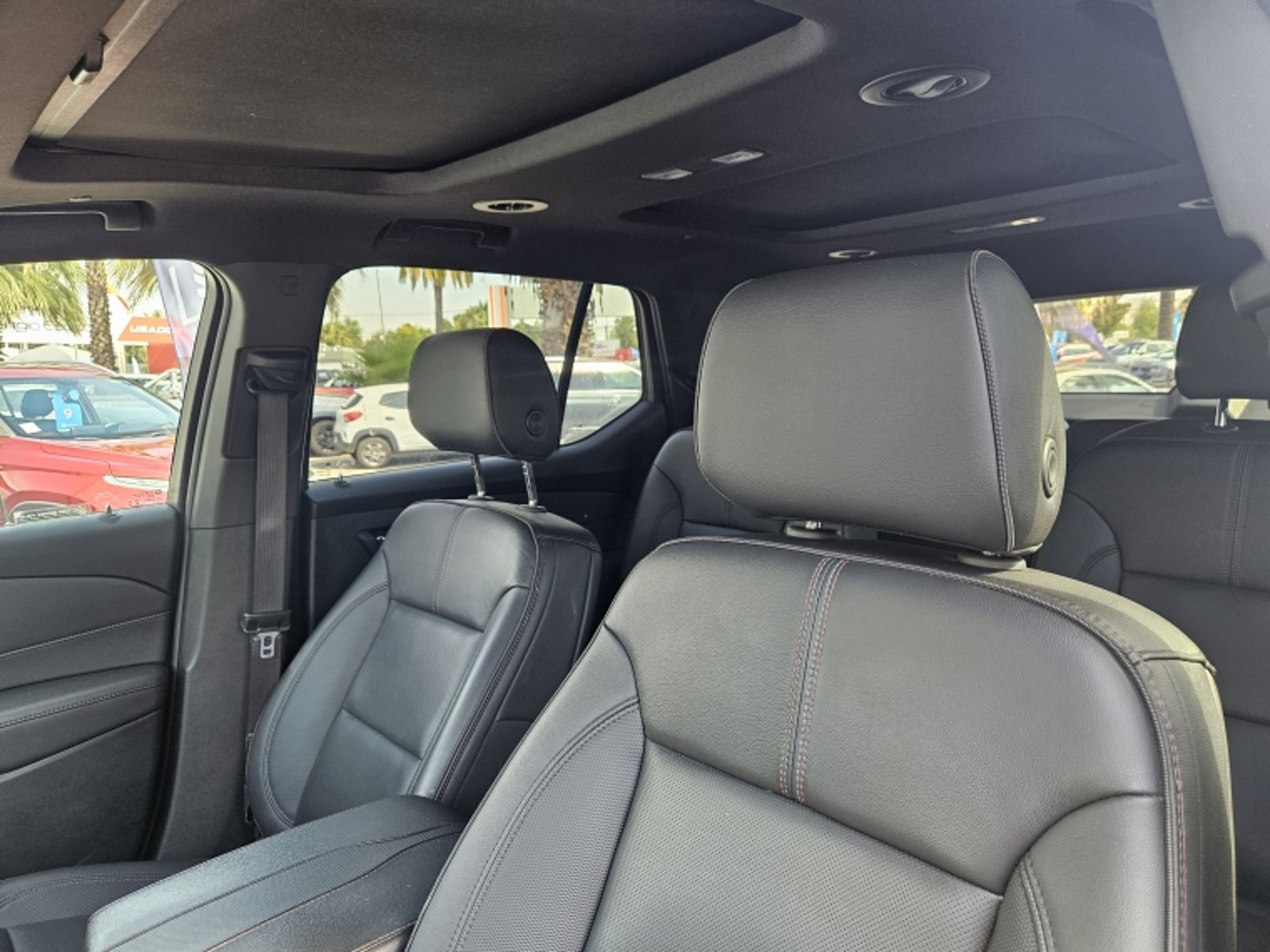 CHEVROLET TRAVERSE 3.6 RS AT 4X4 2023 - Imagen 17 de 20