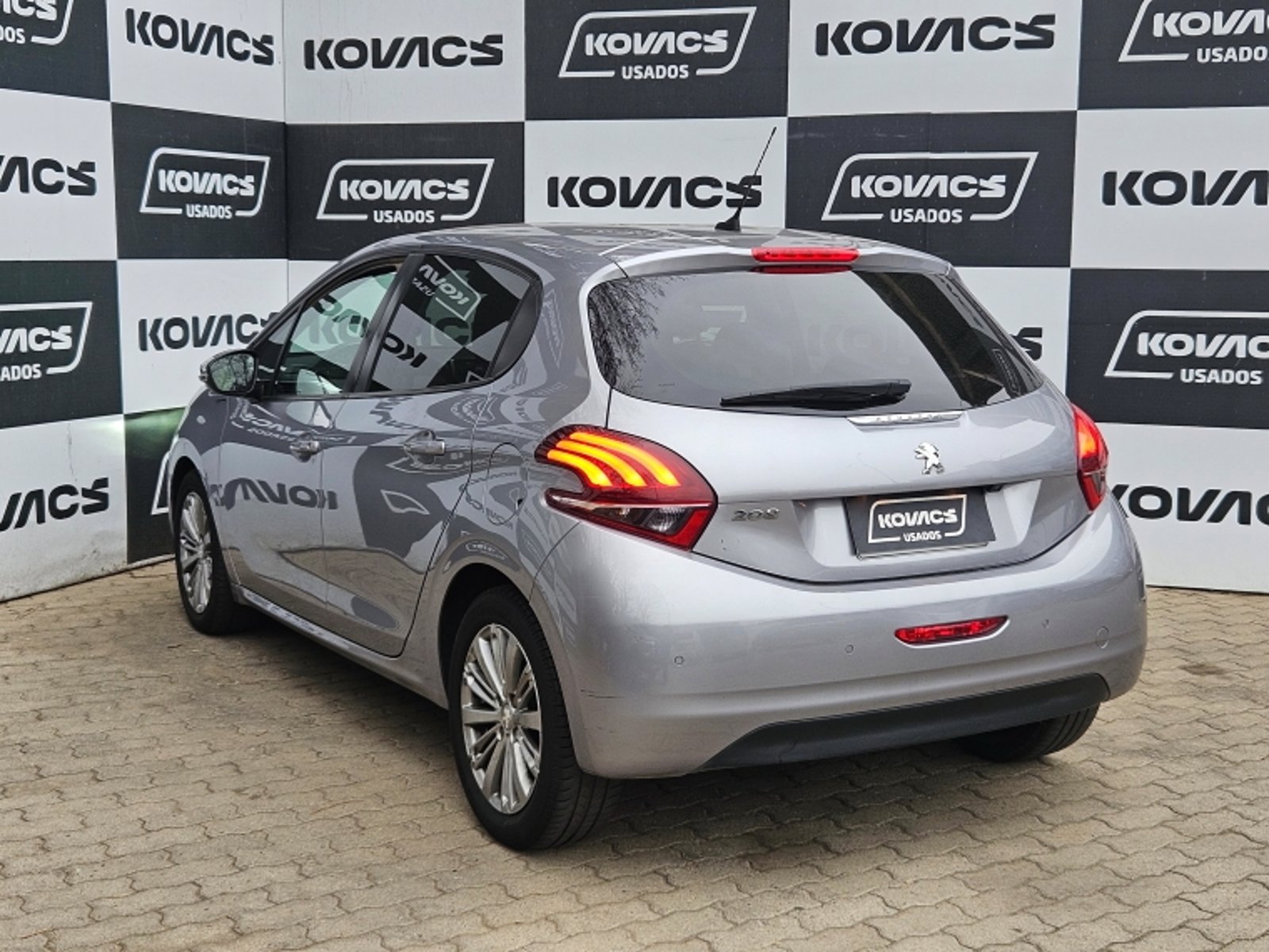 Peugeot 208 1.5 ACTIVE PACK BLUEHDI 100 MT DIESEL 2021 - Imagen 7 de 19