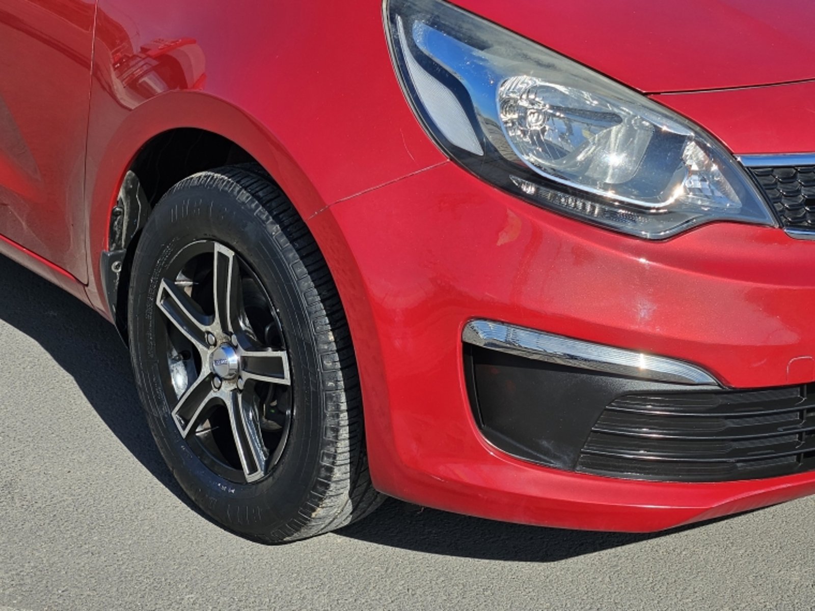 KIA RIO 4 EX MT 1.4 2015 - Imagen 7 de 18