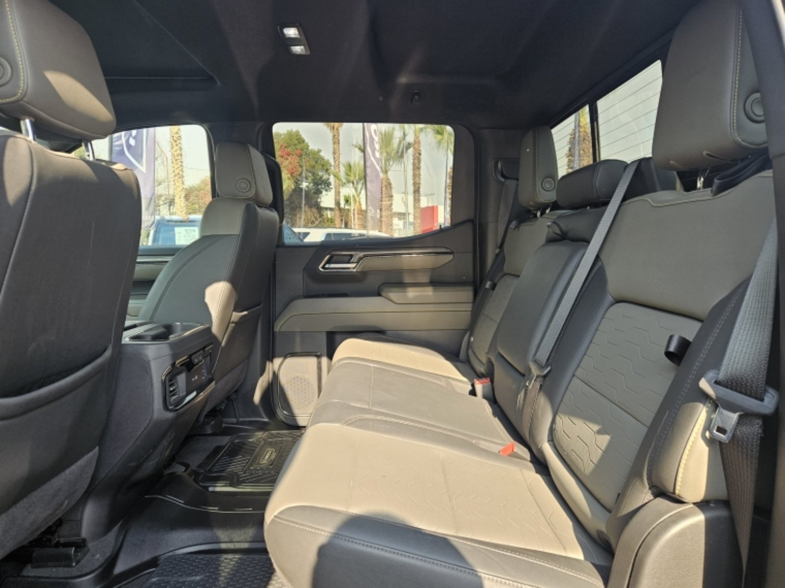 Chevrolet SILVERADO ZR2 6.2 AUT 2025 - Imagen 8 de 20