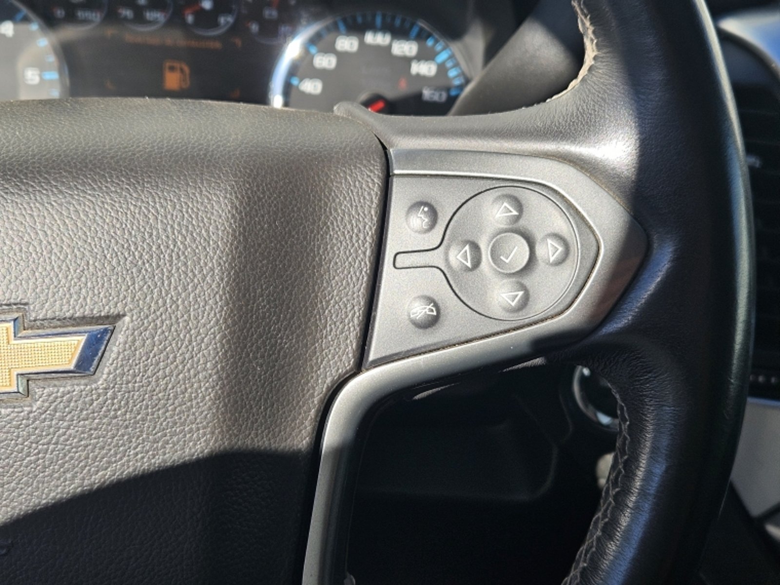 CHEVROLET SUBURBAN 5.3 LT AT 4X4 2018 - Imagen 19 de 20