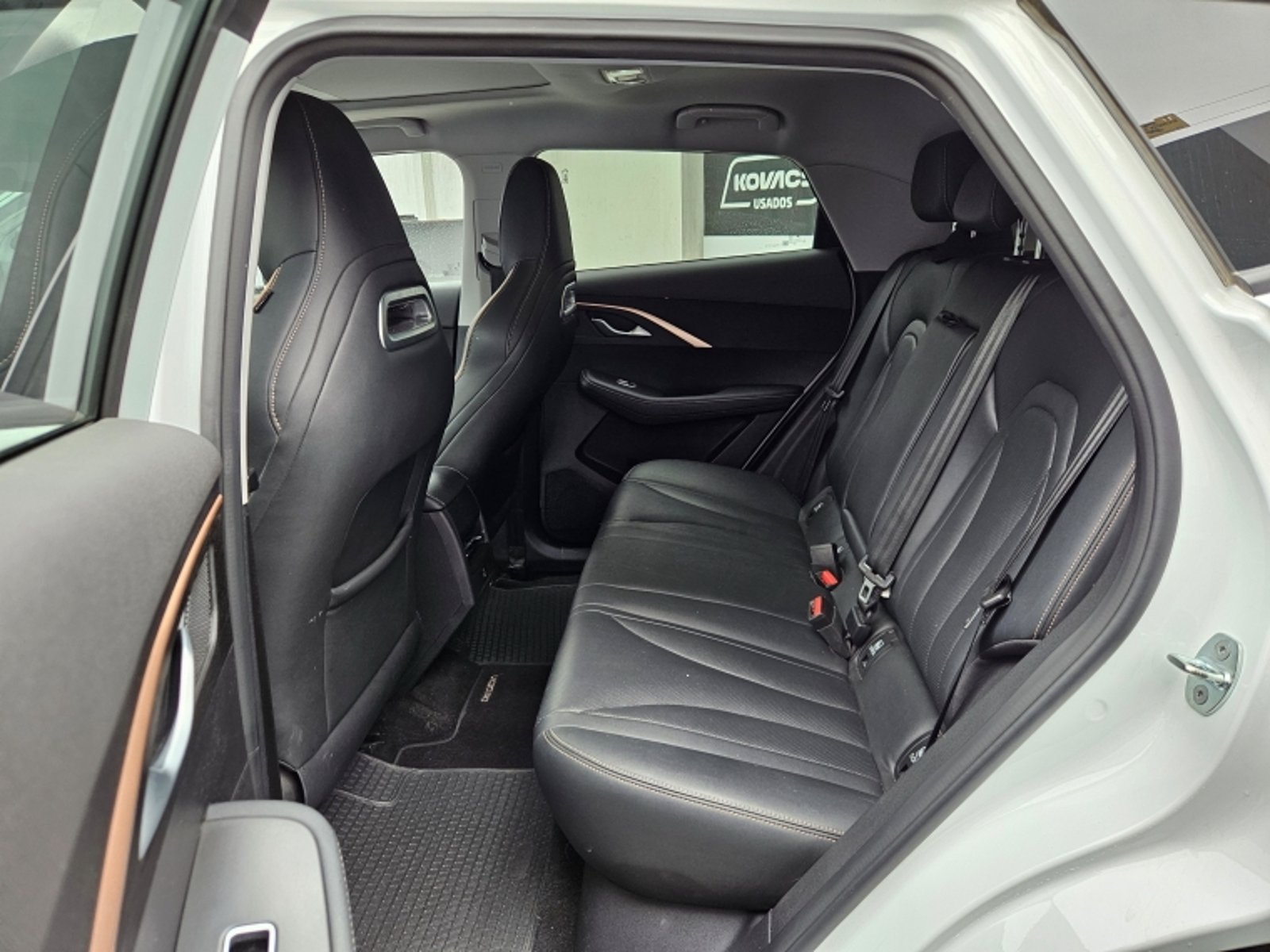 OMODA C5 1.5 T LUXURY AT 2024 - Foto 5 de 18