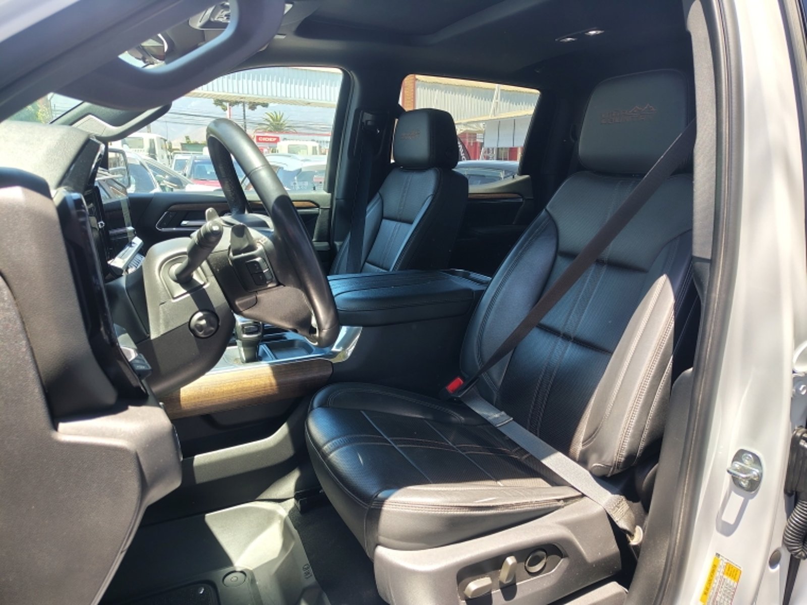 CHEVROLET SILVERADO 3.0 TD HIGH COUNTRY AT 4X4 DIESEL 2023 - Imagen 15 de 20