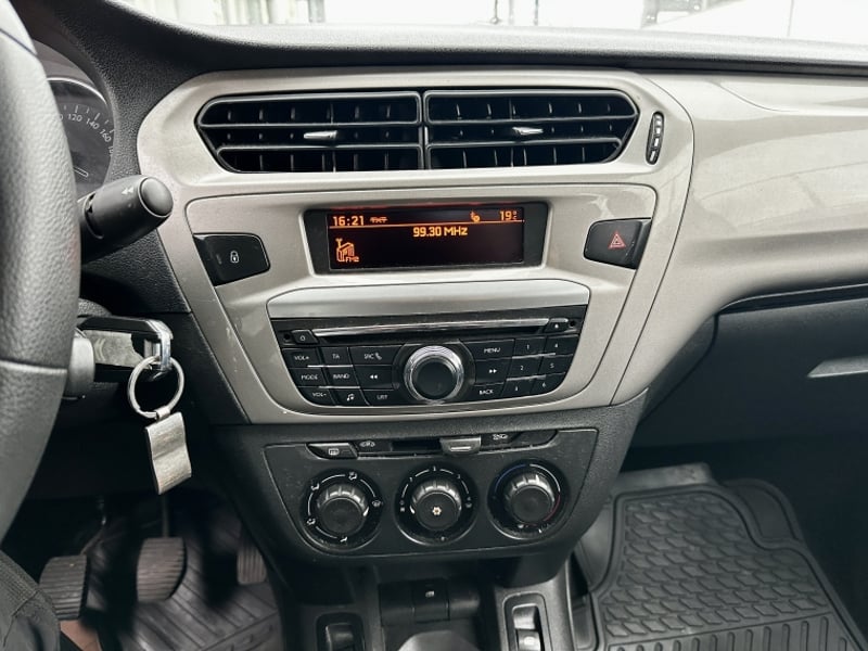 Citroën C-ELYSEE 1.6 HDI 92 SHINE MT DIESEL 2020 - Imagen 13 de 18