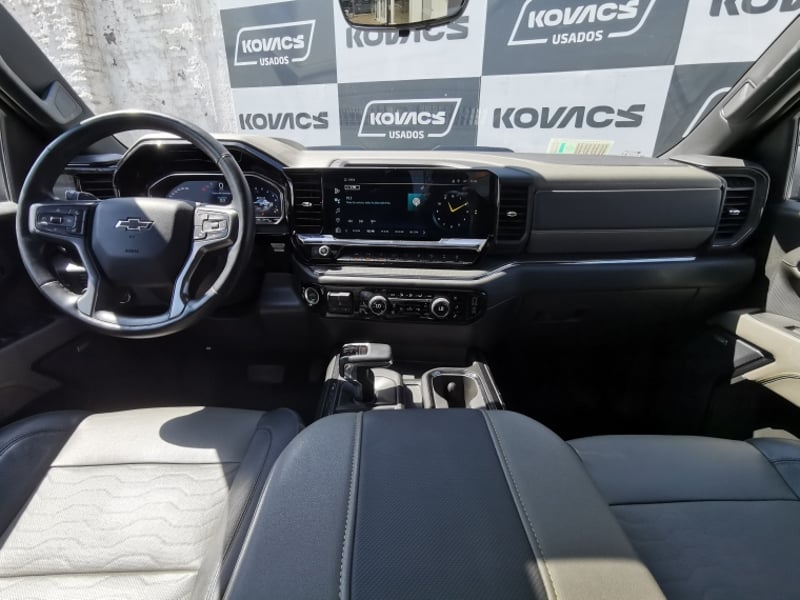 Chevrolet SILVERADO 6.2 ZR2 AT 4X4 2024 - Imagen 16 de 19