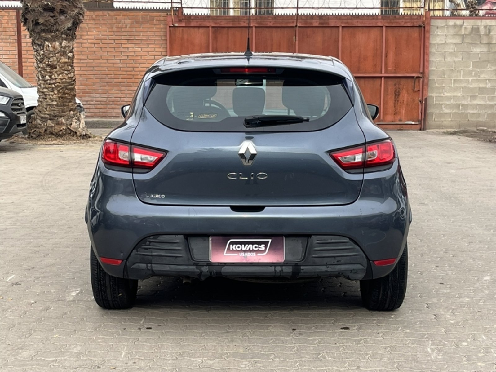 Renault CLIO 1.2 EXPRESSION MT 2020 - Foto 4 de 20