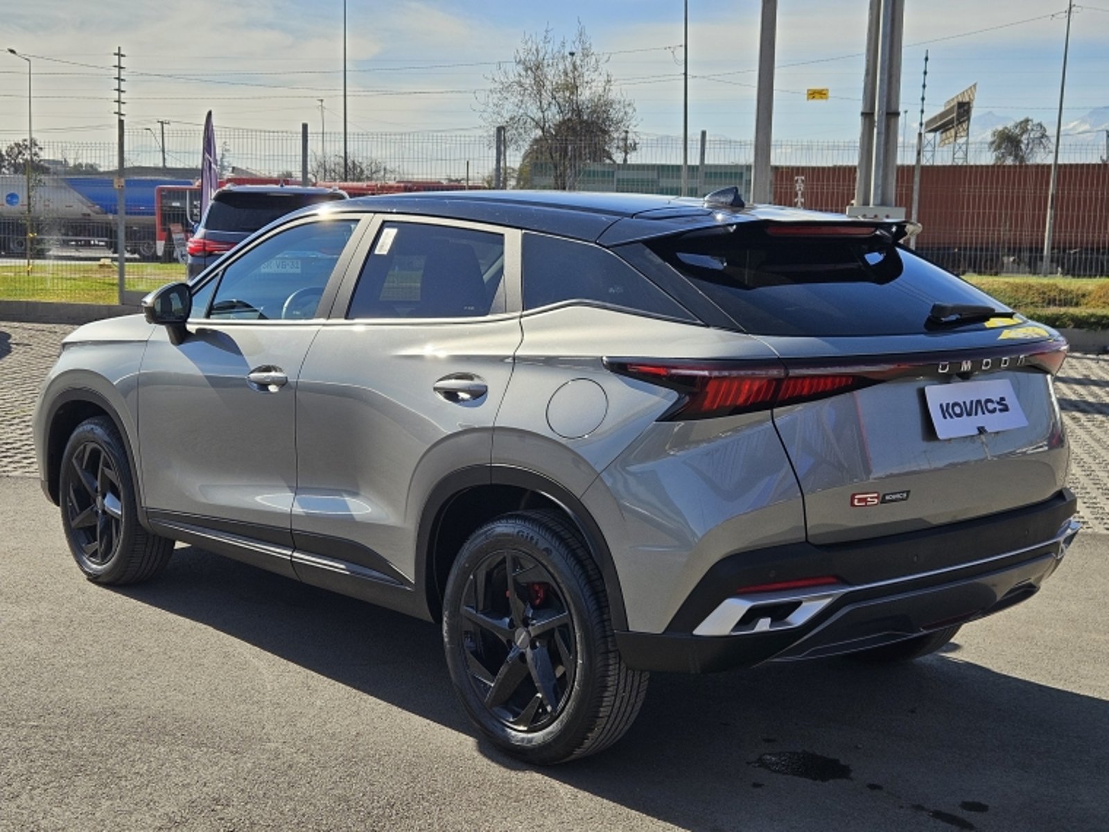 OMODA C5 1.5T CVT LUXURY 2026 - Imagen 6 de 20