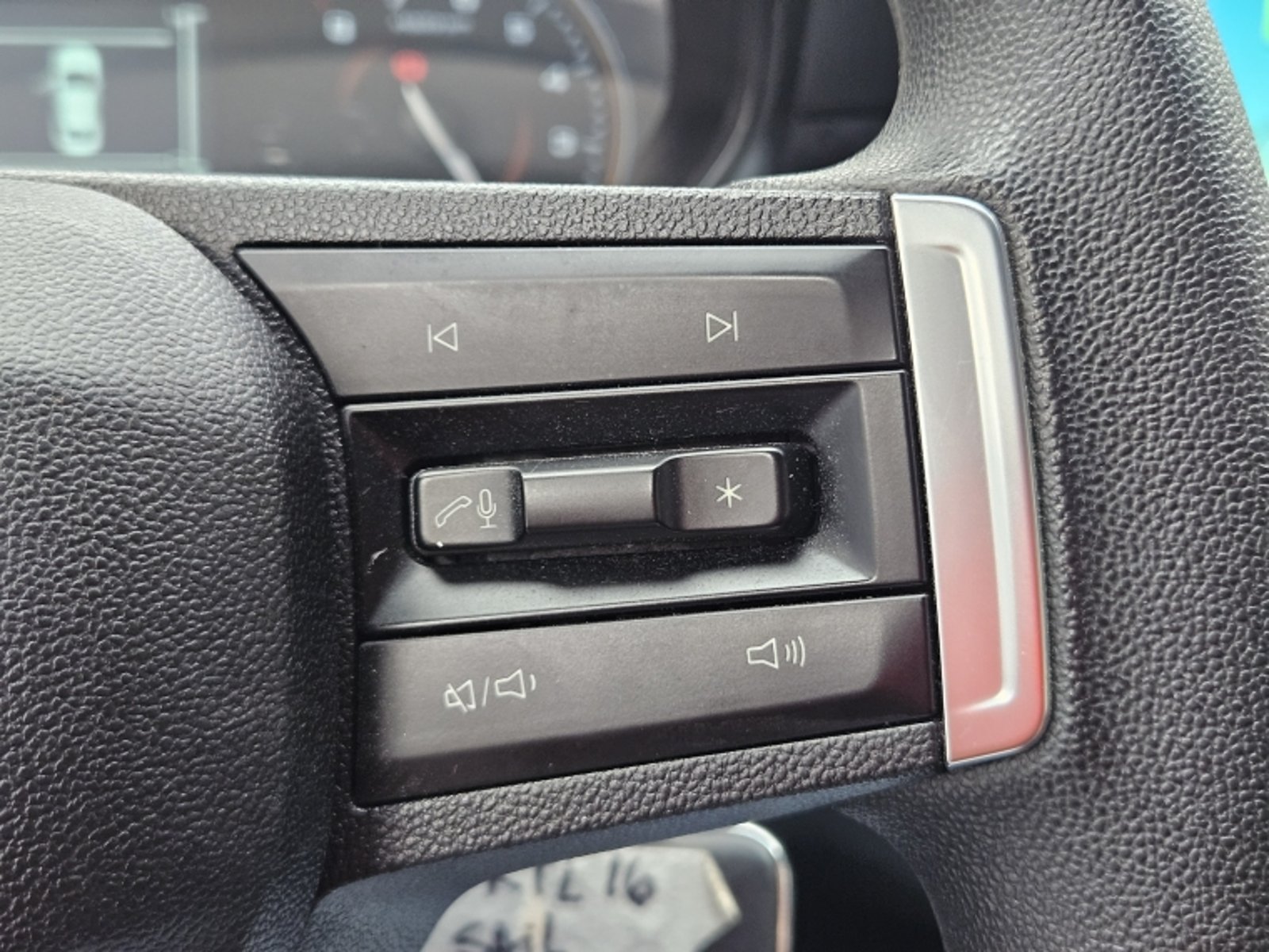 CHEVROLET SAIL 1.5  LTZ MT 2024 - Imagen 14 de 18