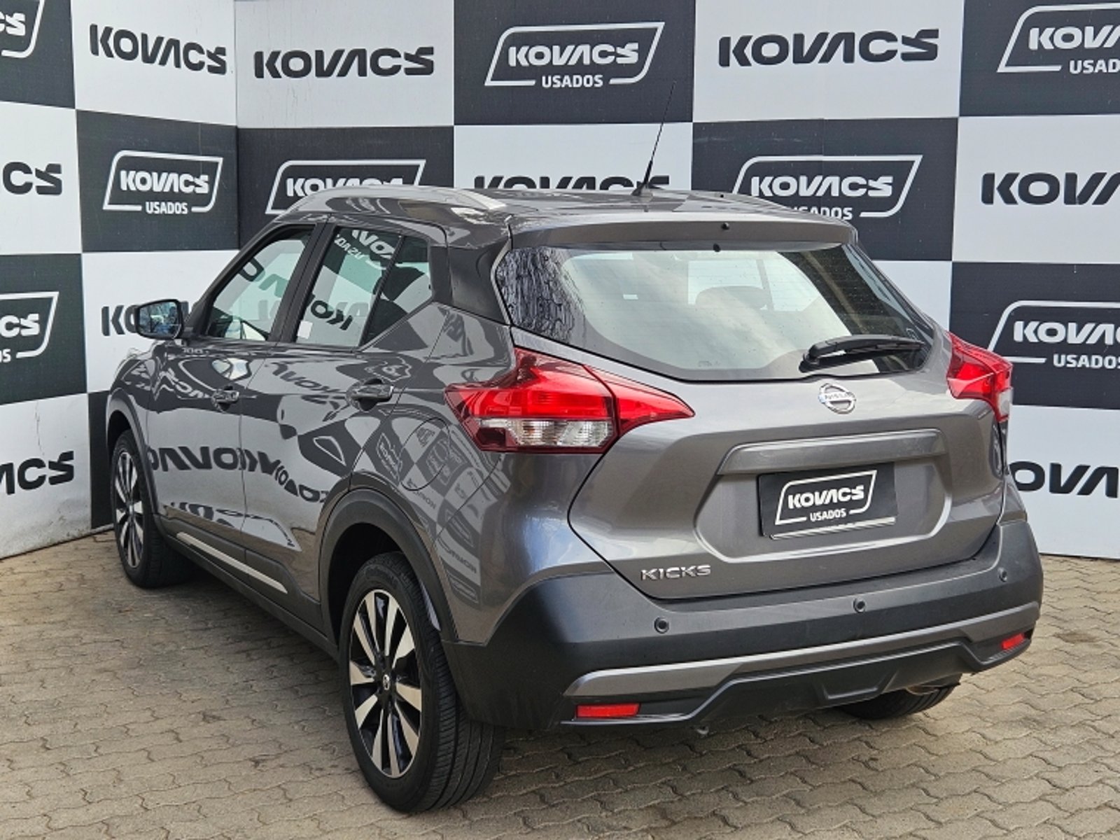 Nissan KICKS 1.6 ADVANCE MT 2019 - Imagen 7 de 18