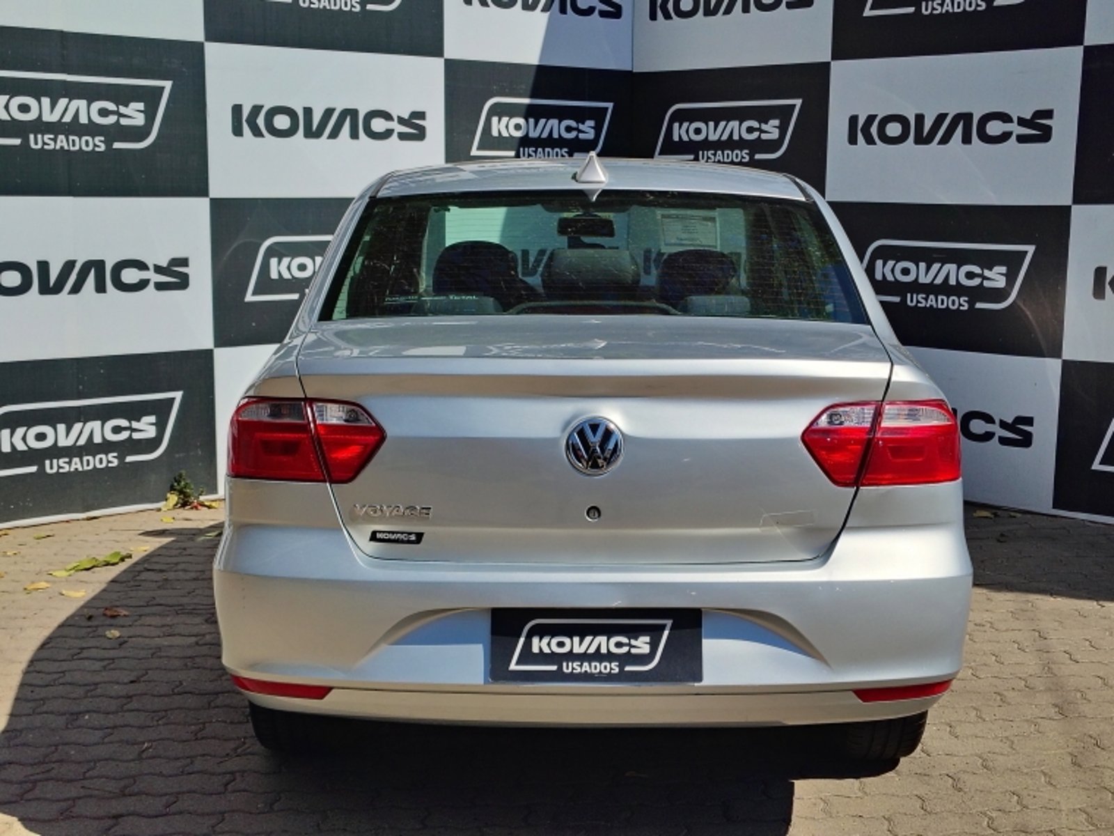 VOLKSWAGEN VOYAGE 1.6 COMFORTLINE MT 2021 - Imagen 6 de 18