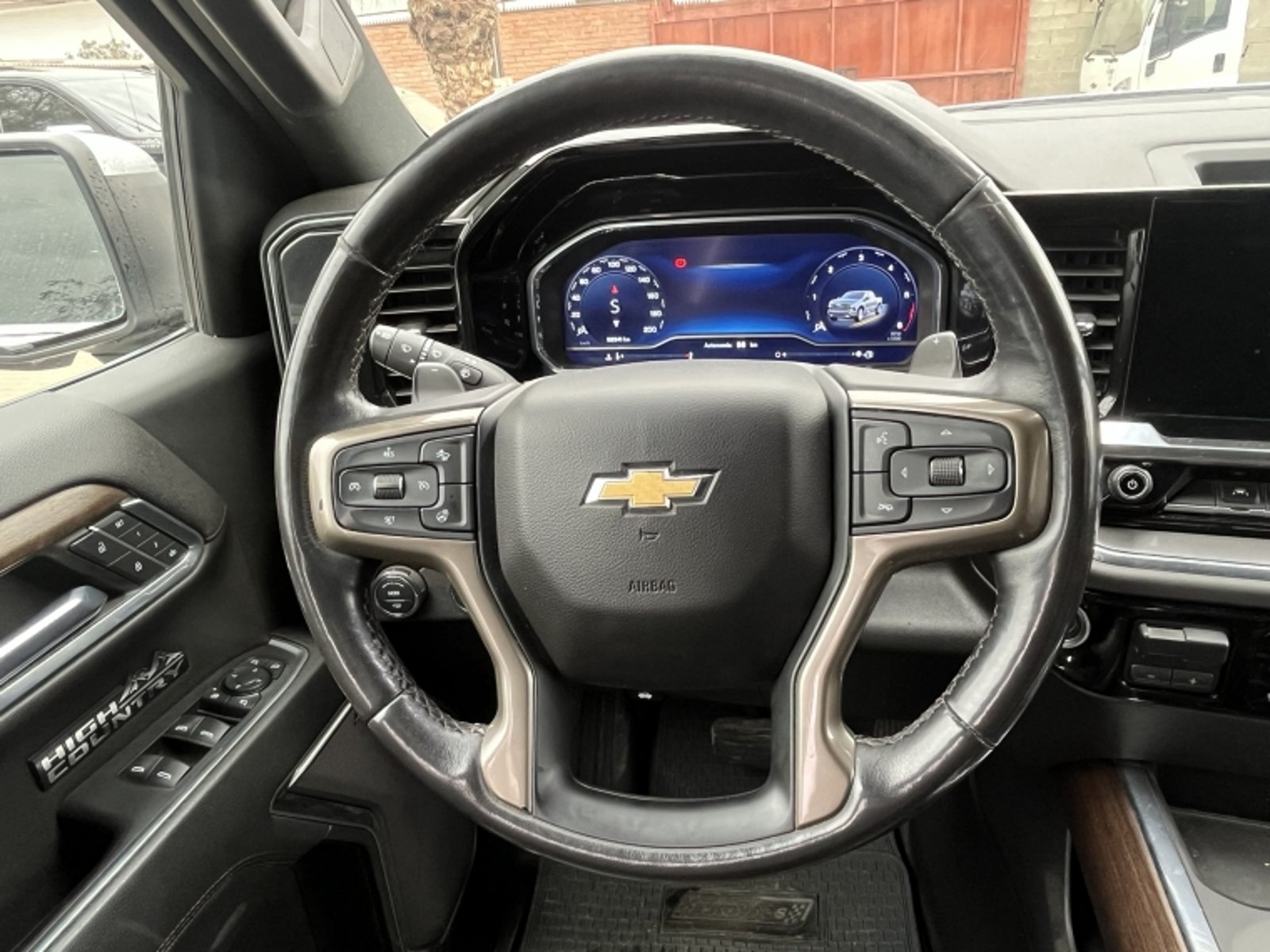 CHEVROLET SILVERADO HIGH COUNTRY 3.0TD 2023 - Imagen 17 de 20