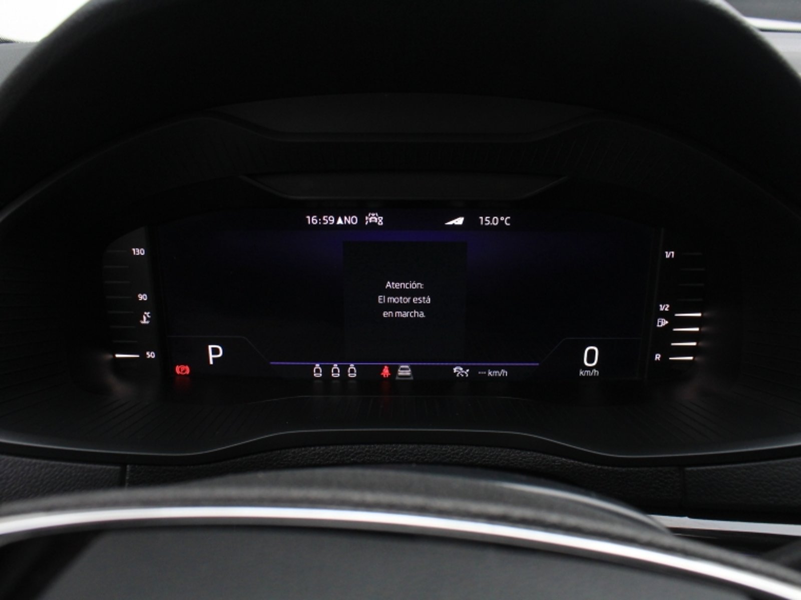 SKODA KAROQ 1.4  TSI STYLE  AT 2023 - Imagen 16 de 19