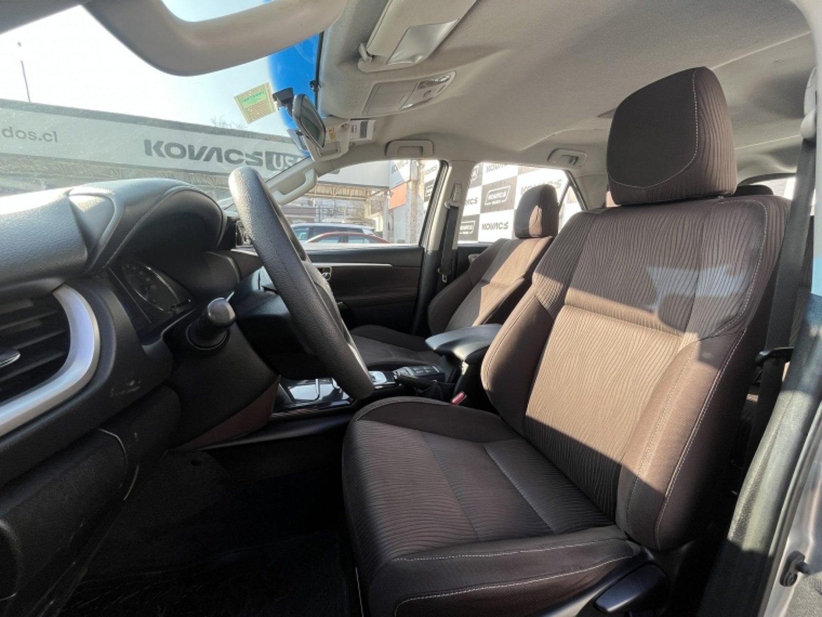 TOYOTA FORTUNER SR5 LFC0 AT 2018 - Imagen 12 de 20