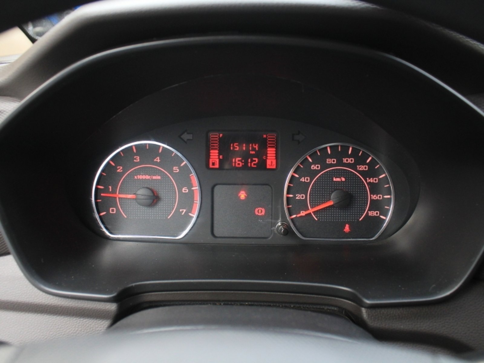 CHEVROLET N400 1.5 MT MAX AC 2024 - Imagen 9 de 13