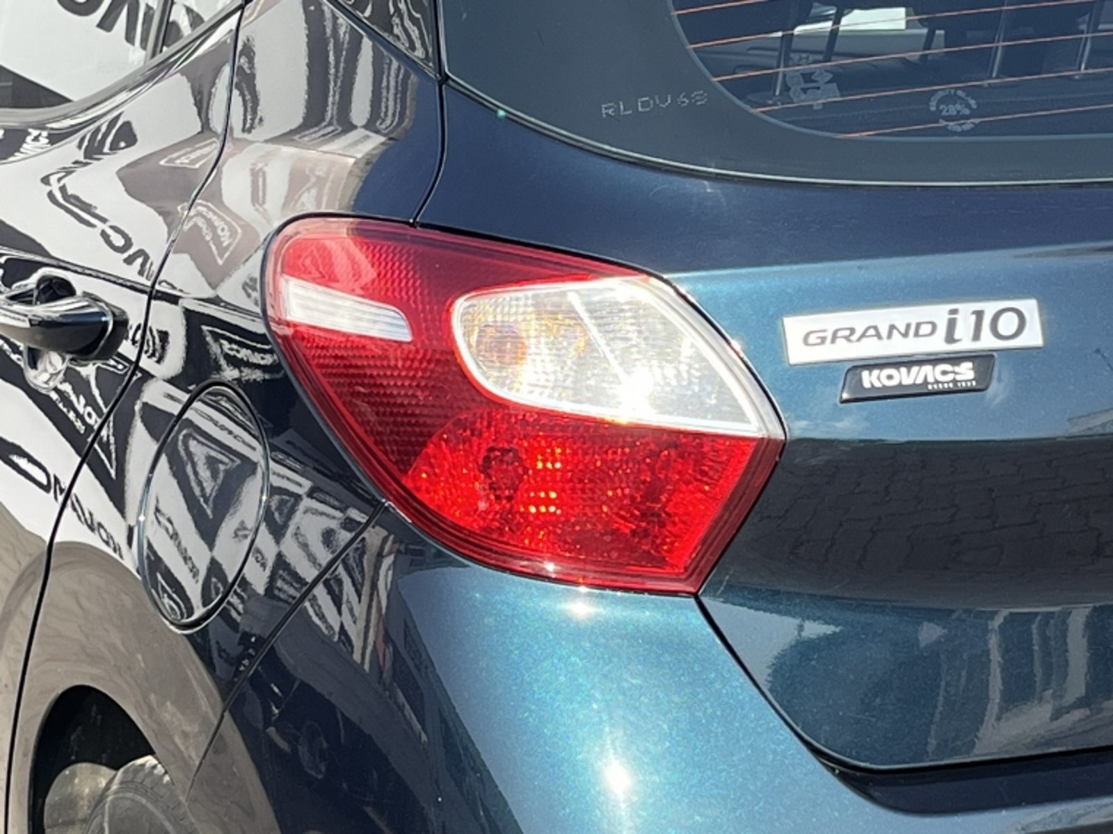 HYUNDAI GRAND I10 AI3 HB VALUE MT 2022 - Imagen 11 de 20