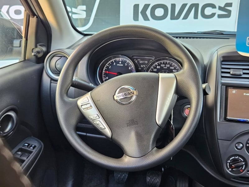 Nissan VERSA 1.6 V-DRIVE MT 2022 - Imagen 11 de 18
