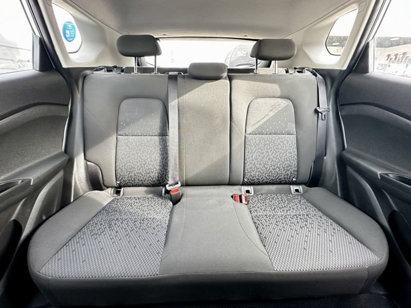 Chevrolet TRACKER 1.2 LTZ MT 2023 - Imagen 17 de 18