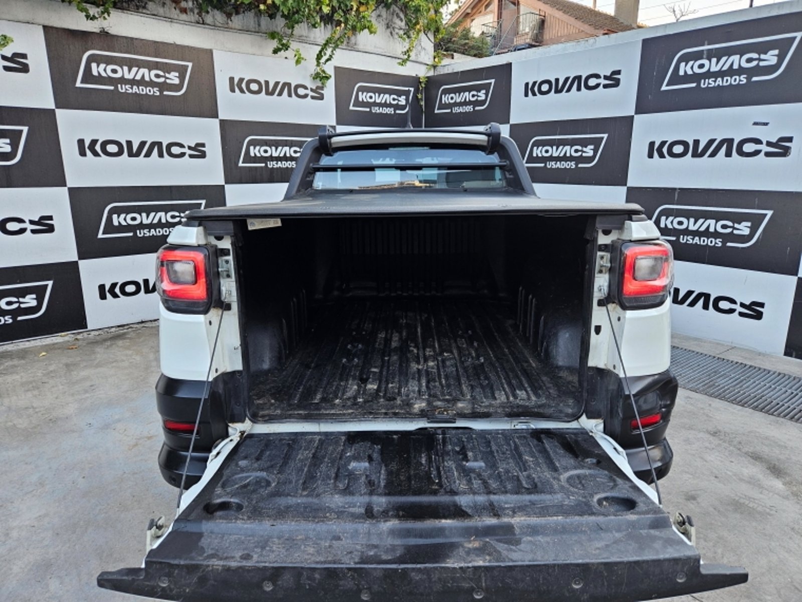 RAM 700 700 SLT CS 1.3 2025 - Imagen 8 de 17