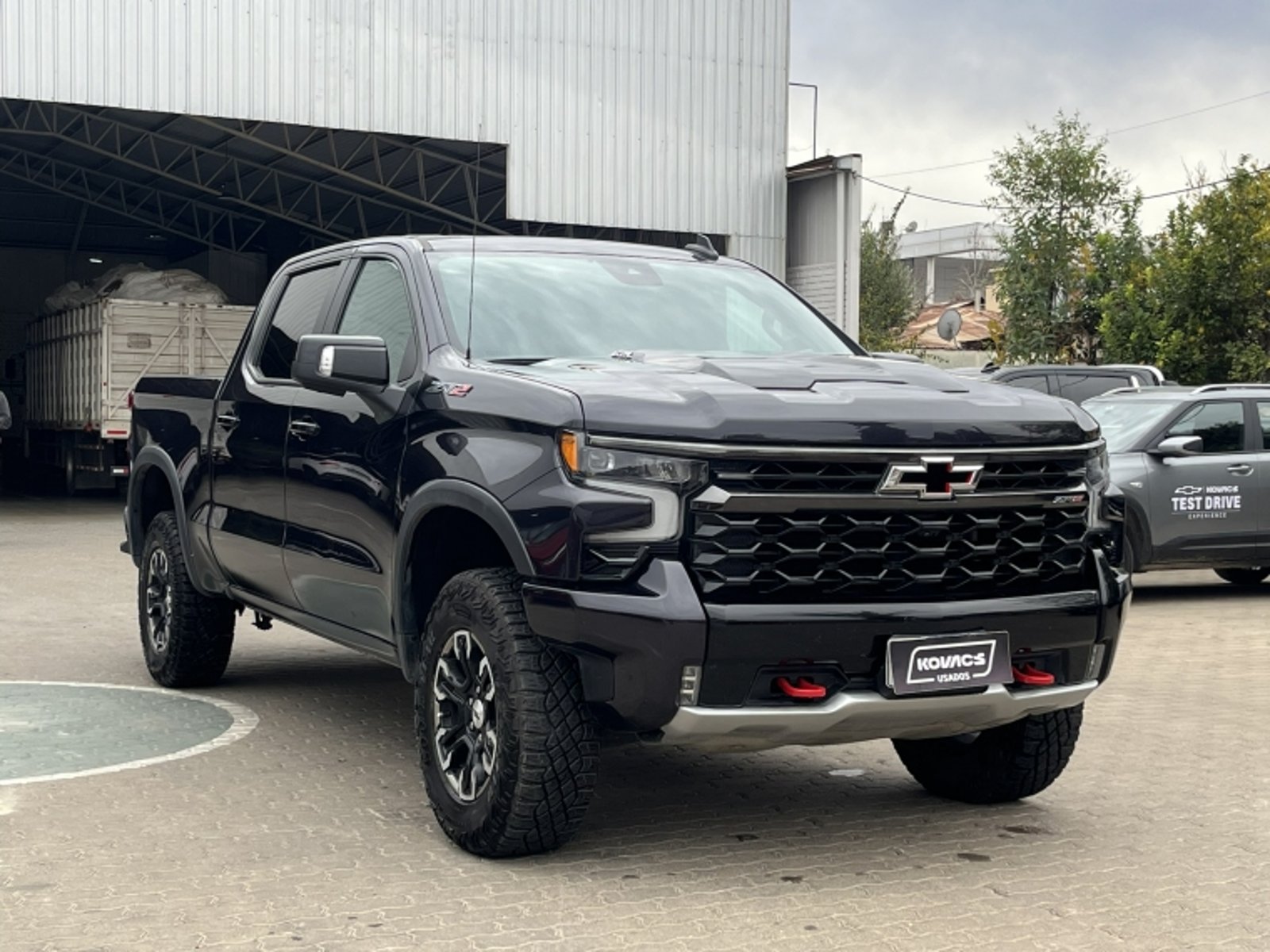 Chevrolet SILVERADO 6.2 ZR2 AT 4X4 2024 - Imagen 7 de 20