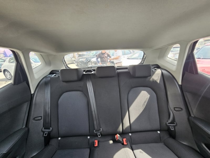 SEAT IBIZA IBIZA FL TSI 1.0 AUT 2023 - Imagen 16 de 20