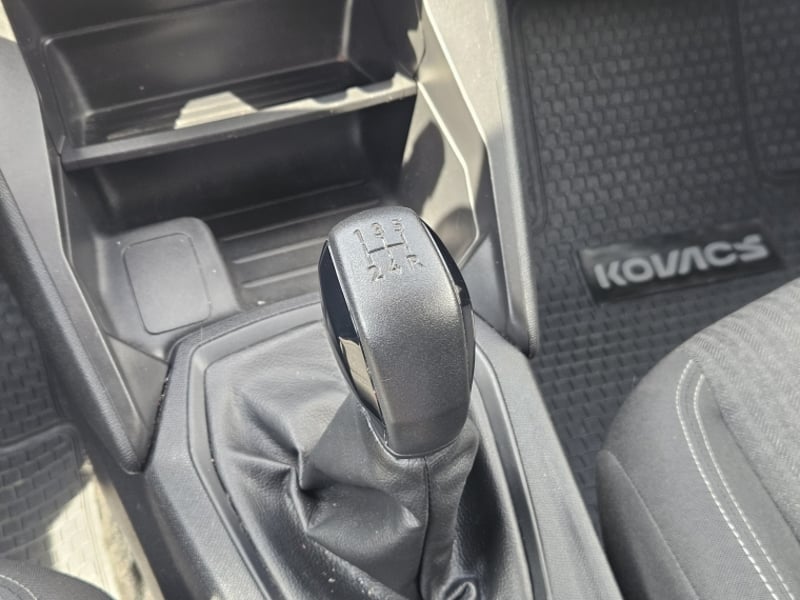 Peugeot 208 STYLE PURETECH 75 1.2 2024 - Imagen 12 de 20