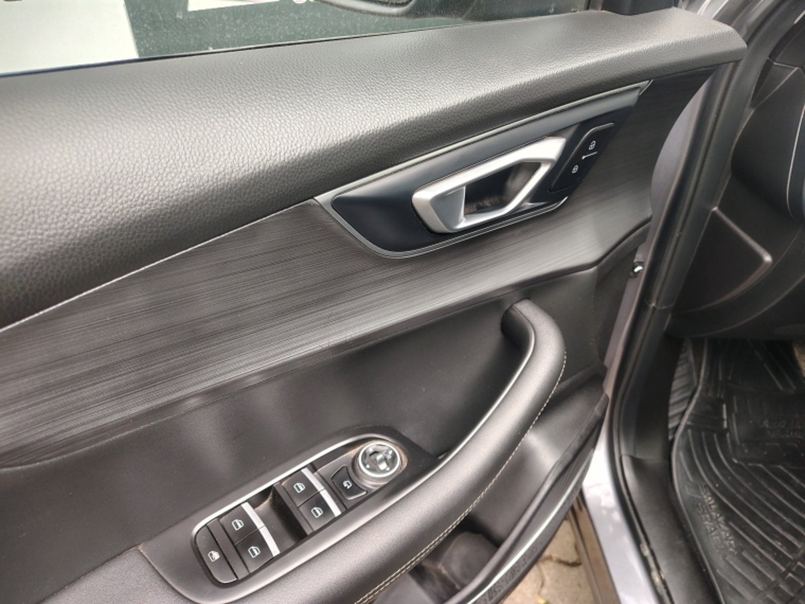 CHERY TIGGO 7 1.5 PRO GLX AT 2023 - Imagen 14 de 19