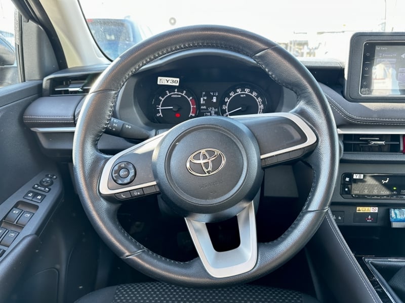 Toyota YARIS 1.5 E SEDAN MT 2023 - Imagen 10 de 18